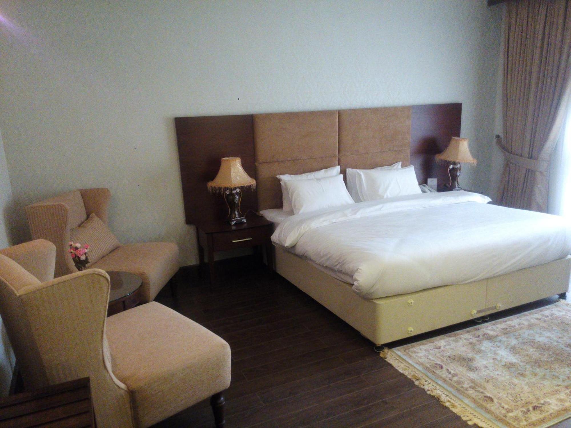 Deluxe Double or Twin Room